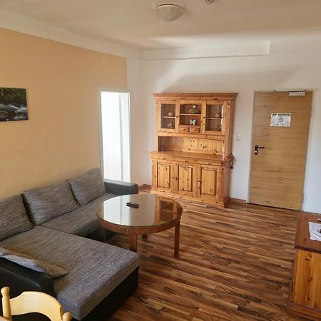 Hotel Bischoff Winnweiler Екстер'єр фото